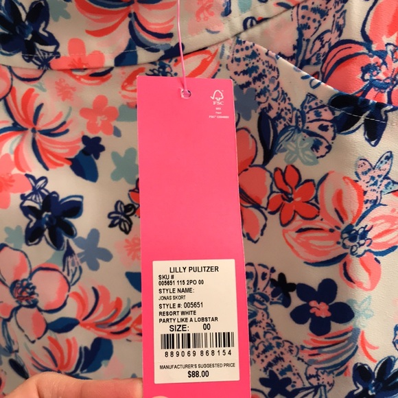 New Lilly Pulitzer Skort - Picture 6 of 9